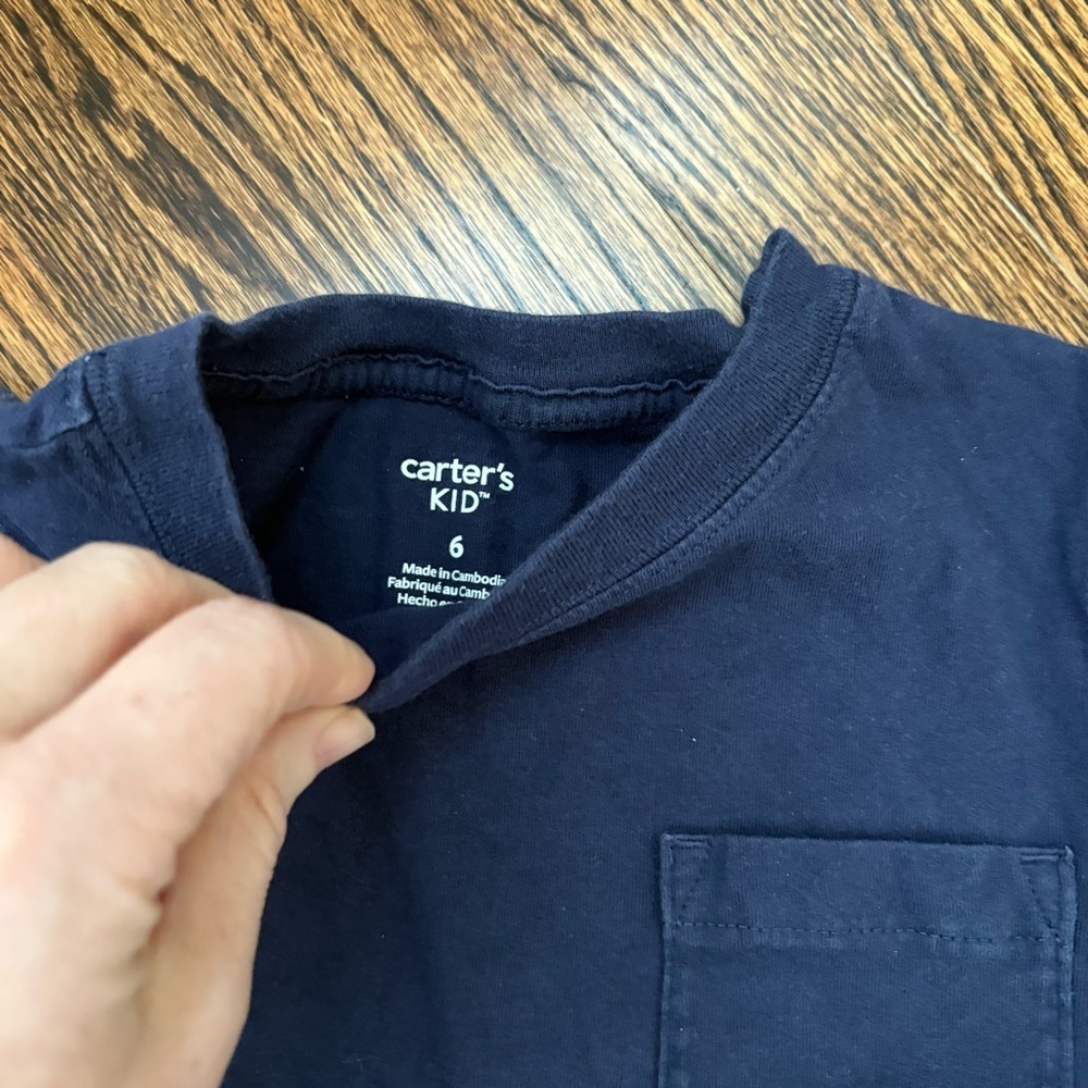 Carters Set of Three Boys T-Shirts - Size 6 - Picture 6 of 6